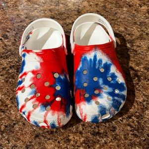 Gently used tie dye crocs size c12